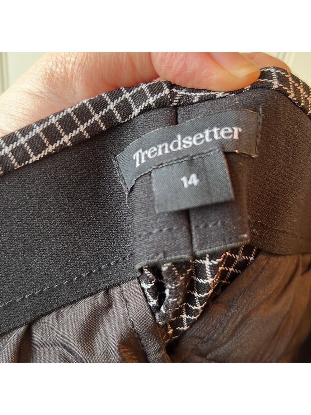 trendsetter Black Plaid Capris Size 14 - Picture 2 of 8